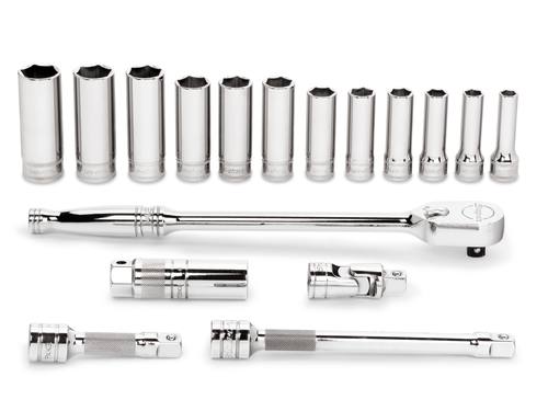 Composition de douilles et accessoires&nbsp;de 17-pi&egrave;ces &agrave; prise 3/8&rdquo; avec cliquet (engrenage&nbsp;&agrave; 80 dents), douille pour bougie, douilles longues&nbsp;(8 - 19 mm.) et rallonges
